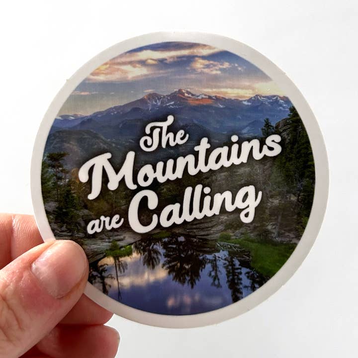 Las montañas están llamando pegatina para venta al por mayor de Hip Violet