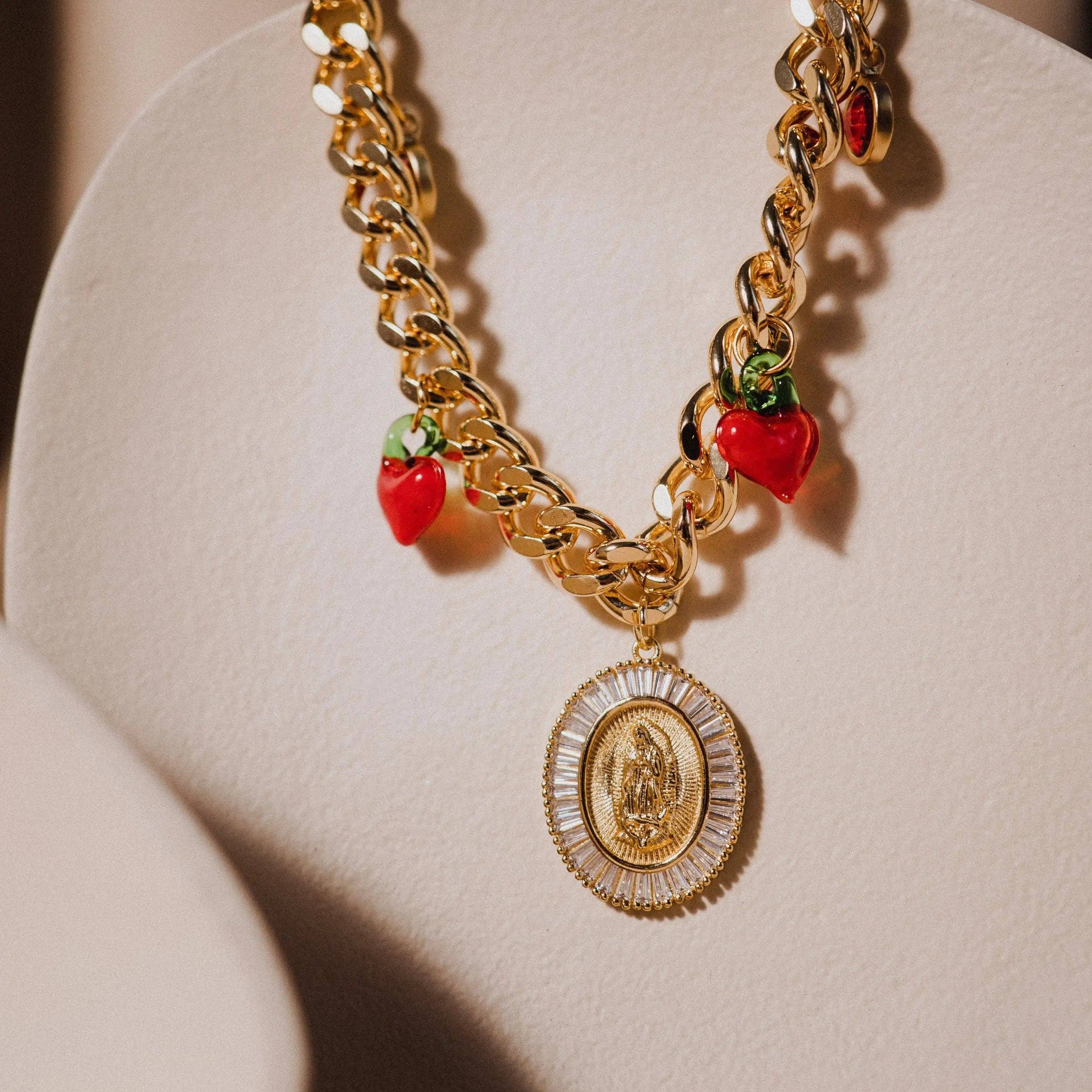 PHOEBE´S – Engroshandel Halskæde med vedhæng – Jomfru Maria halskæde, katolsk smykke4