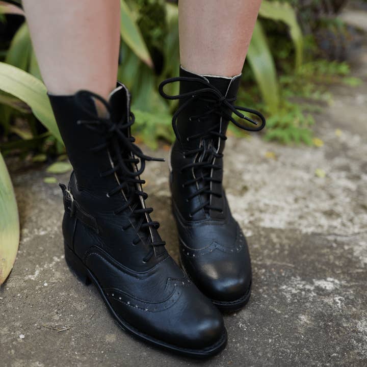 Atitlan Leather - Wholesale Combat/Military Boots - Women's - Black Leather Victorian Ankle Boots