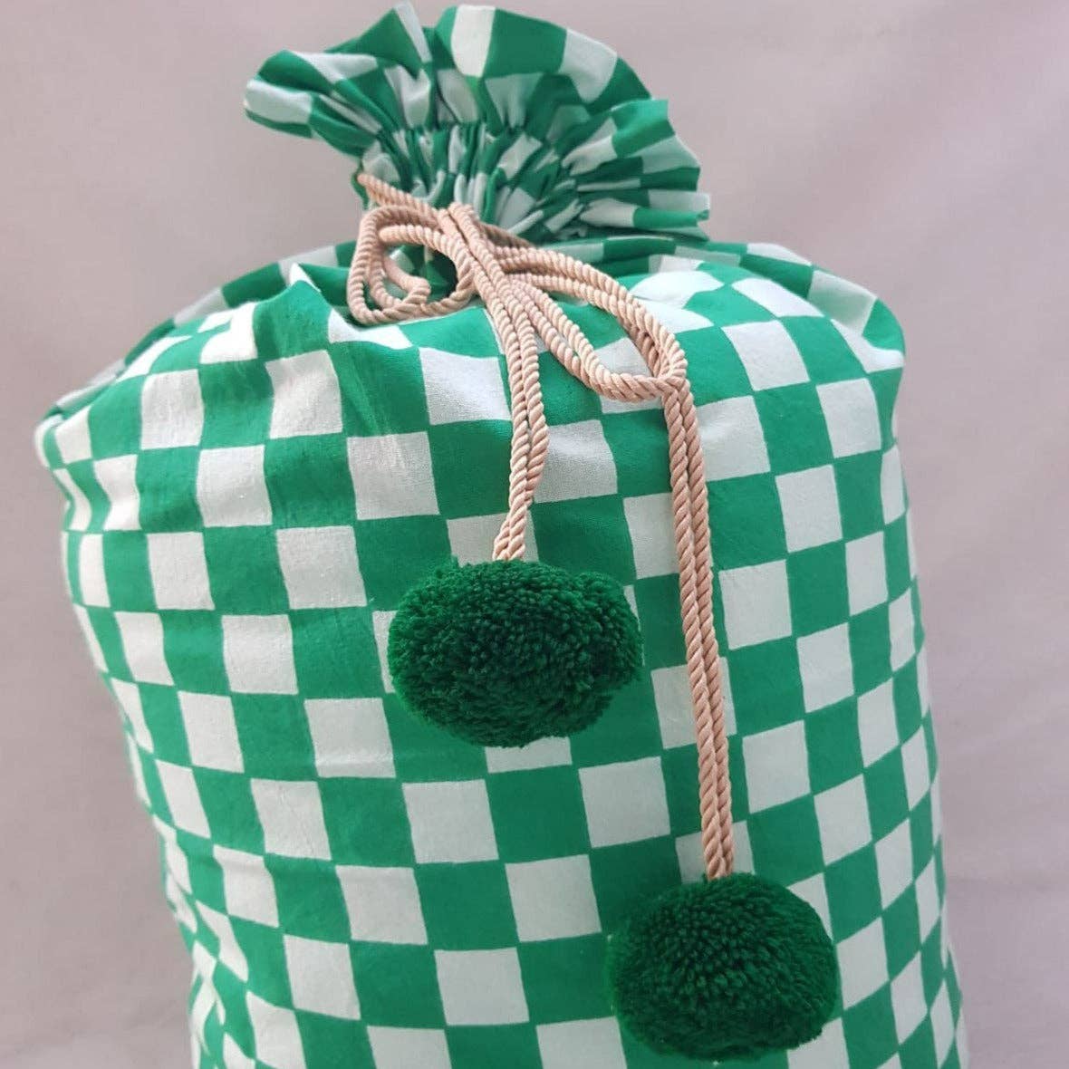 Oh It's Perfect - Wholesale Christmas decoration - Green Checkered Santa Sack2