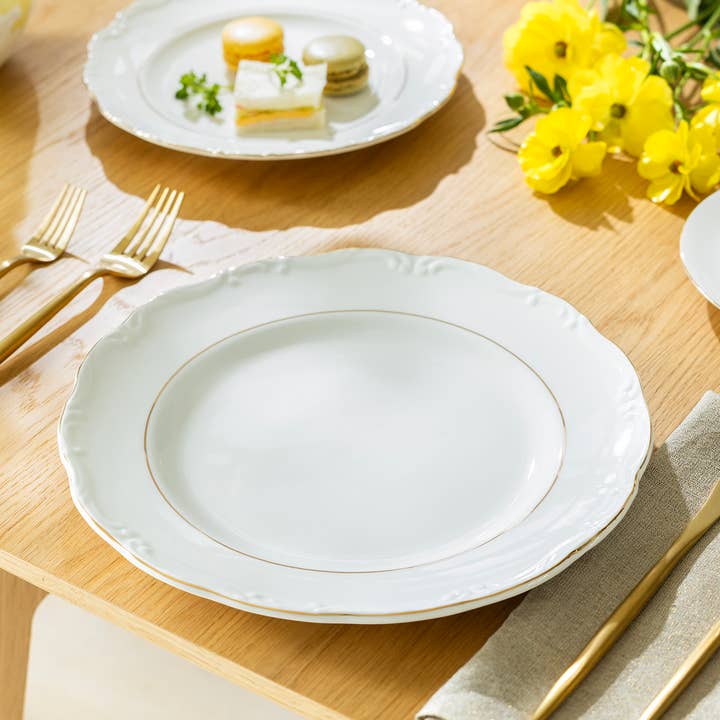 Assiette à dîner en porcelaine fine blanc or rococo 10,75" pour la vente par Grace Teaware