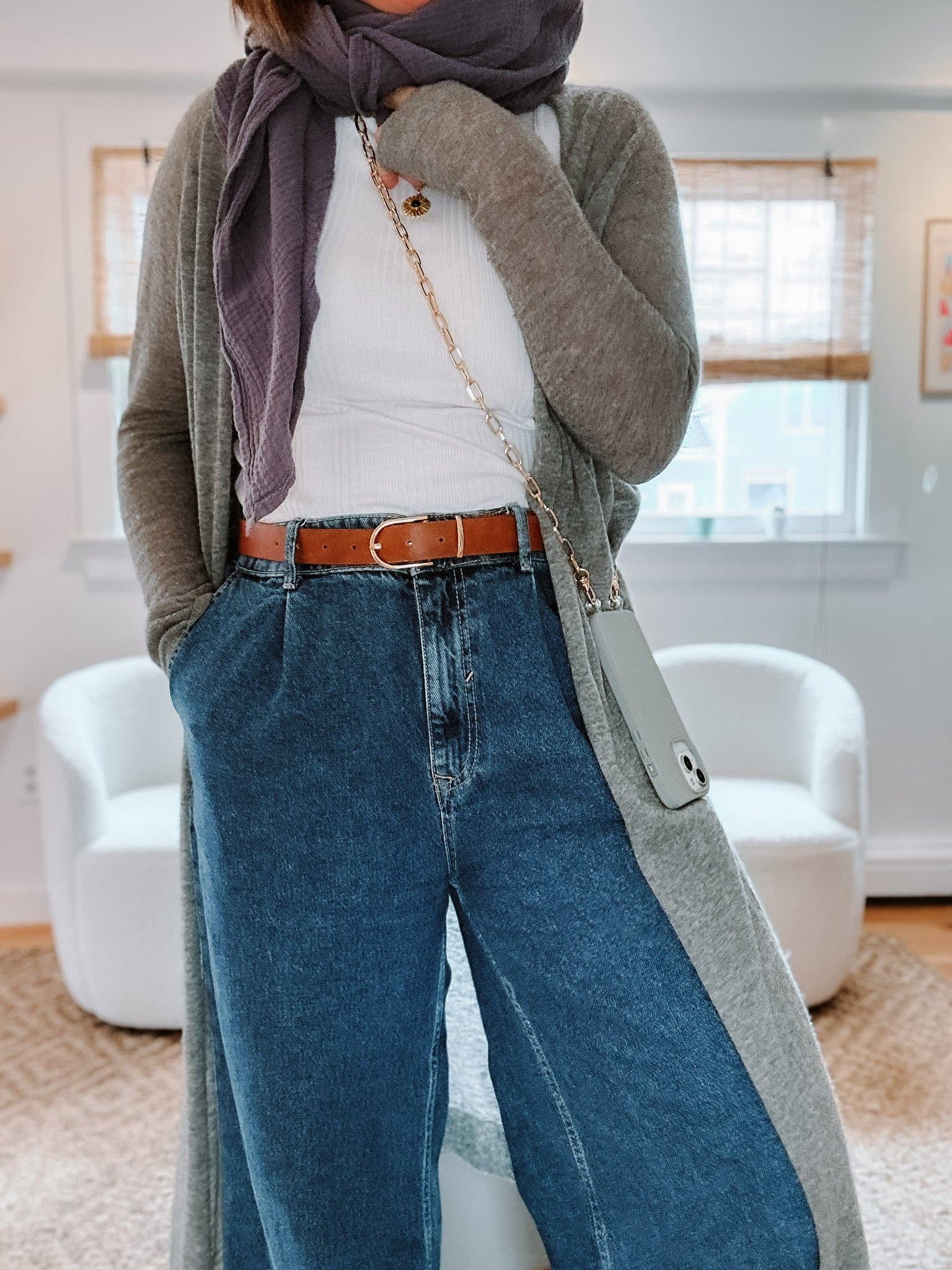 THE CÆP - Wholesale Phonecase Strap - Gold Paperclip Phone Chain8