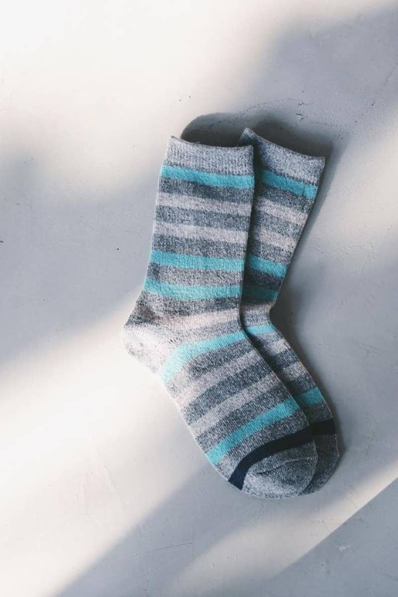 009-RAYAS Calcetines de mujer en mezcla de lana a rayas de venta al por mayor en Faire2