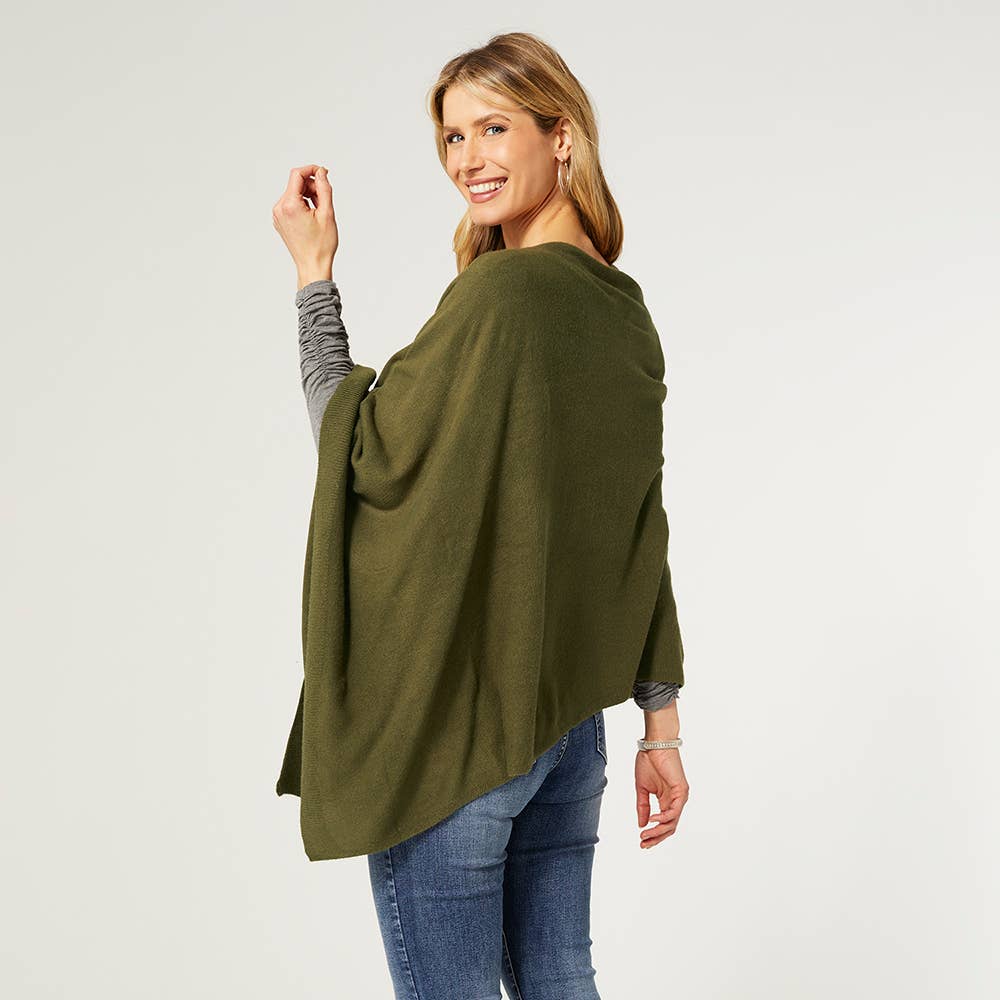 COCO + CARMEN - Wholesale Poncho - Women's - Lightweight Poncho3