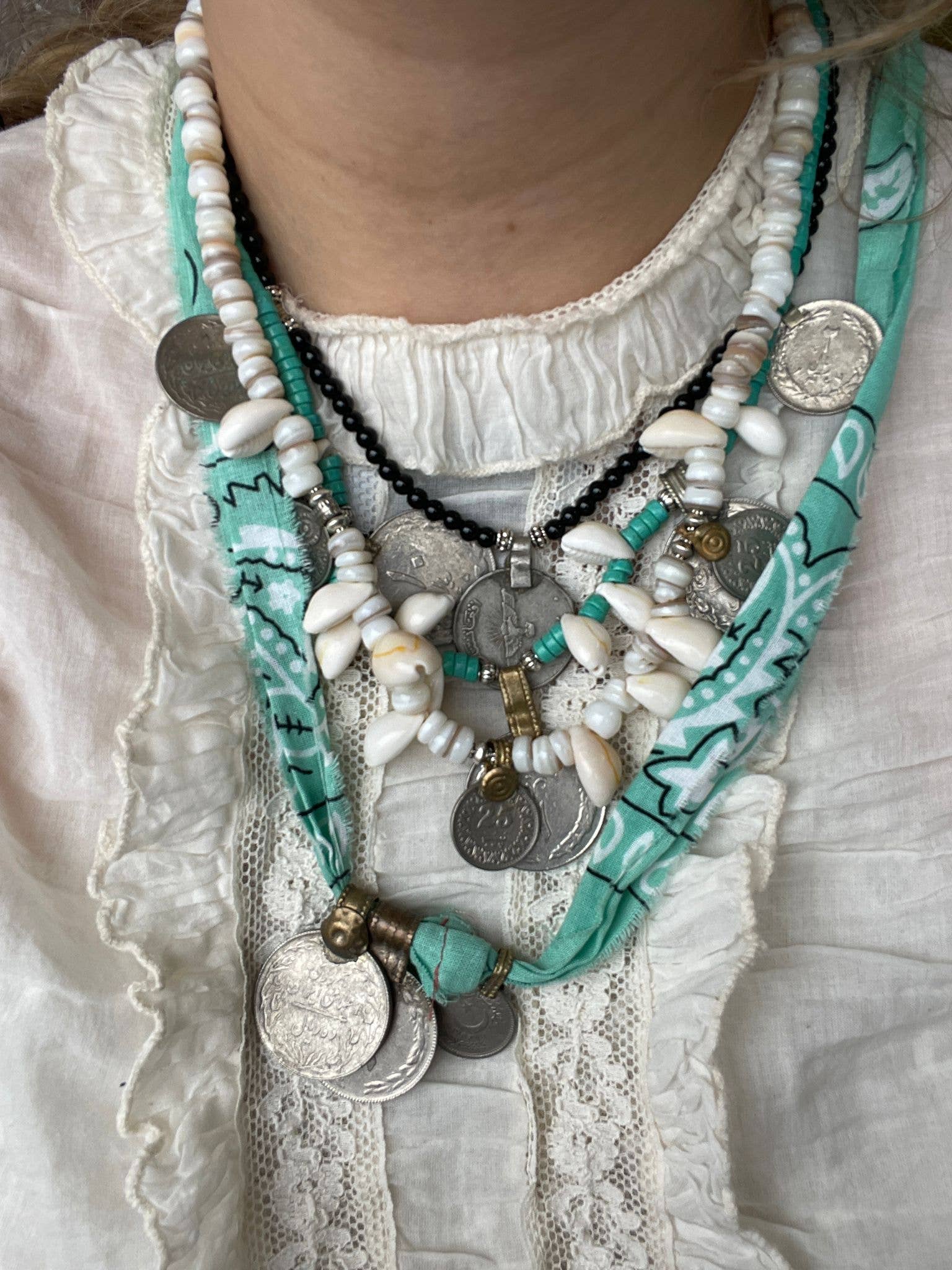 ToutVintage - Wholesale Pendant/Charm Necklace - vintage chain coins and shells Bless2