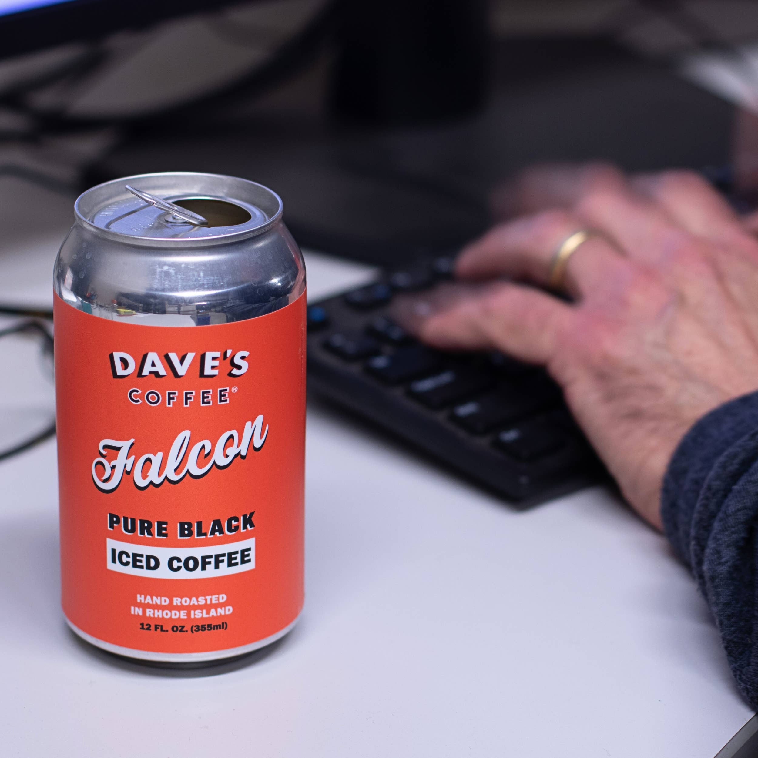 Dave's Coffee Roasters - Vente Café glacé/infusion à froid - Falcon Pure Black Cold Brew | Stable à température ambiante, 24 canettes4