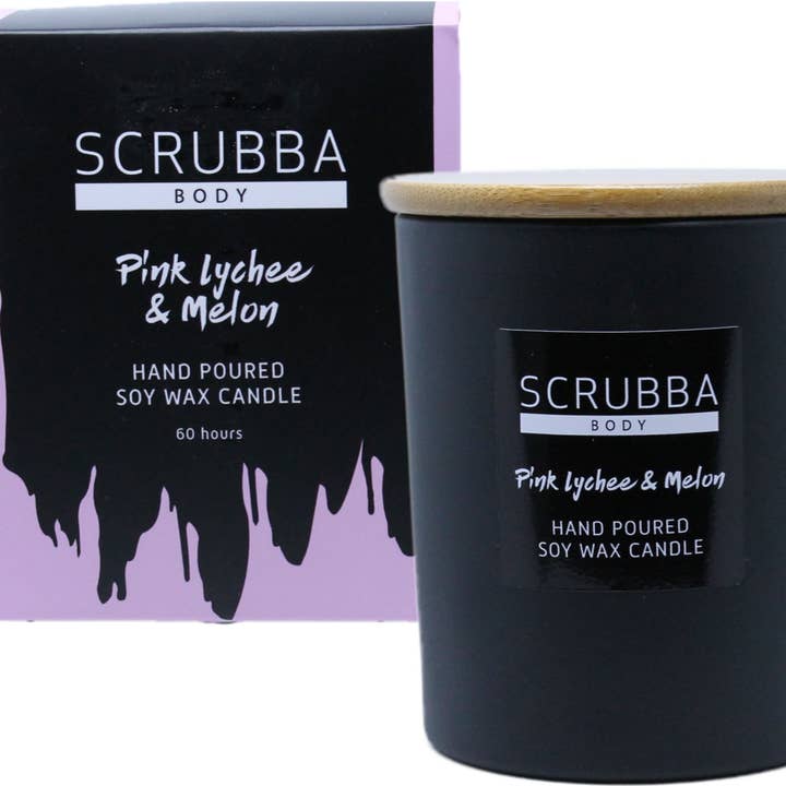 Candela di soia naturale Pink Lychee & Melon per la vendita all'ingrosso da parte di Scrubba Body