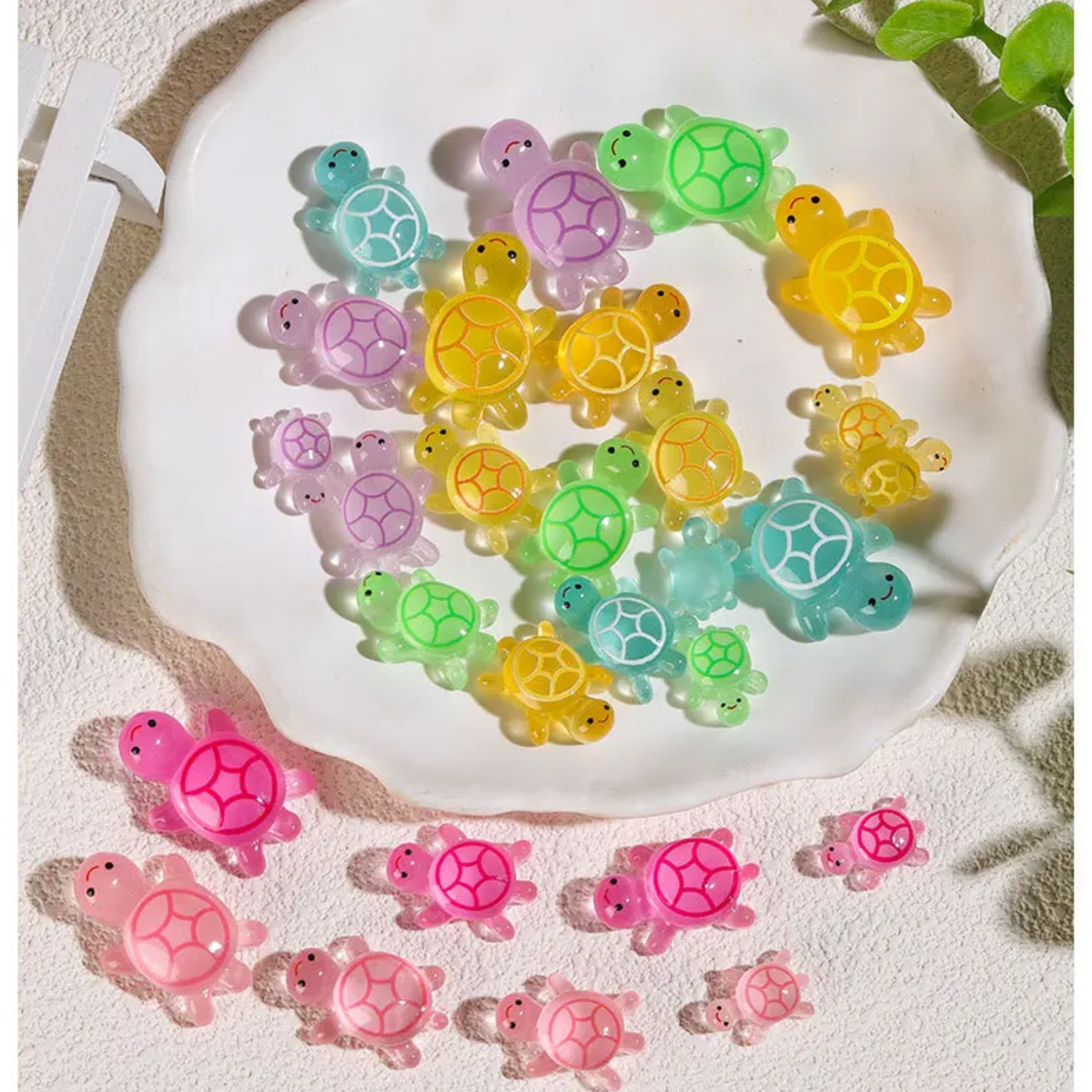 Toyarina - Wholesale Decorative Figurine - Cute Mini Luminous Turtle Ornaments Glow-in-the-Dark Decor1