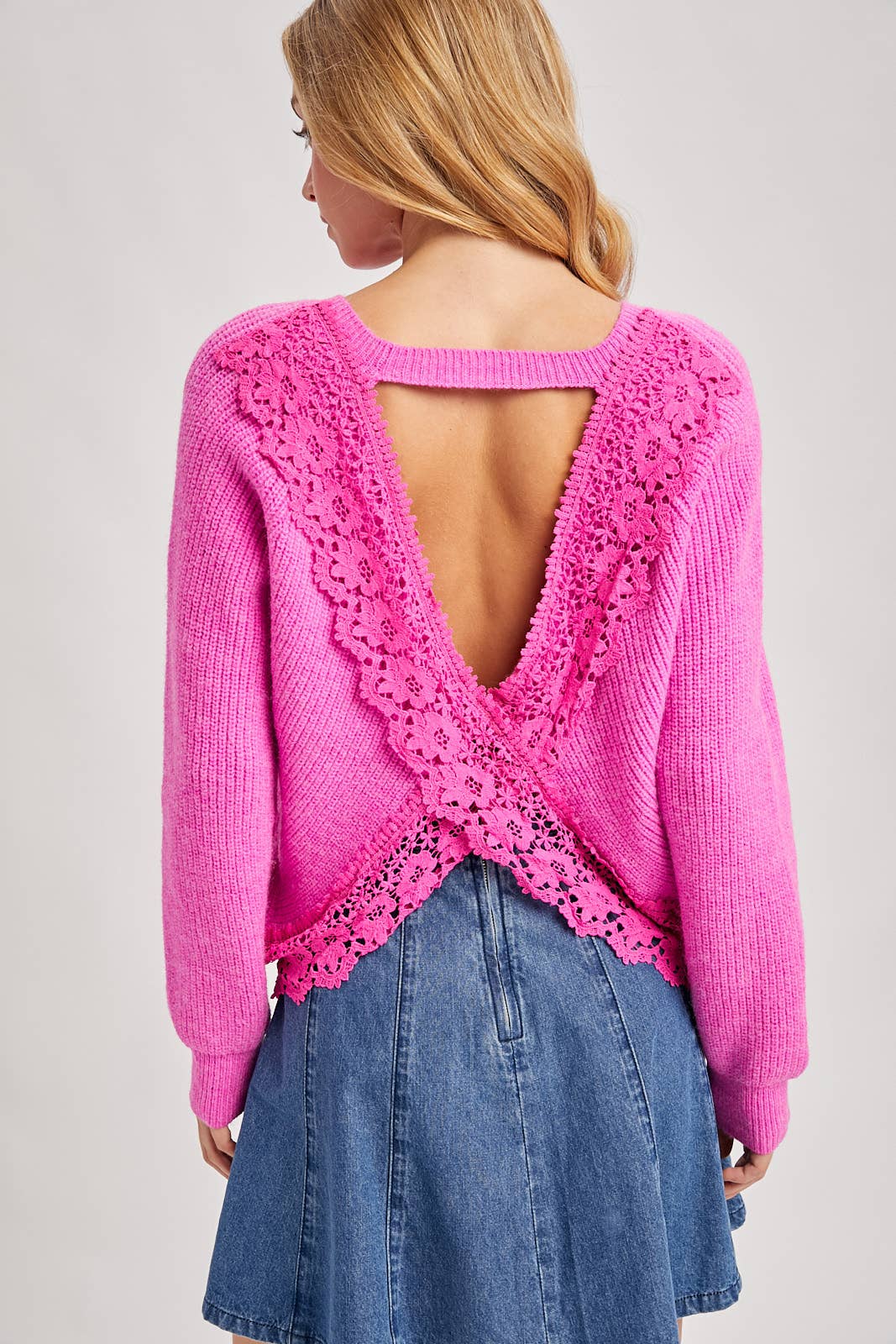 Bluivy - Wholesale Pullover-trui - Dames - Bluivy trui met gehaakte kant en kruispatroon aan de achterkant16