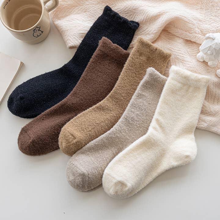 MKS America - Wholesale Socks - Women's - Fluffy Soft Plush Socks1