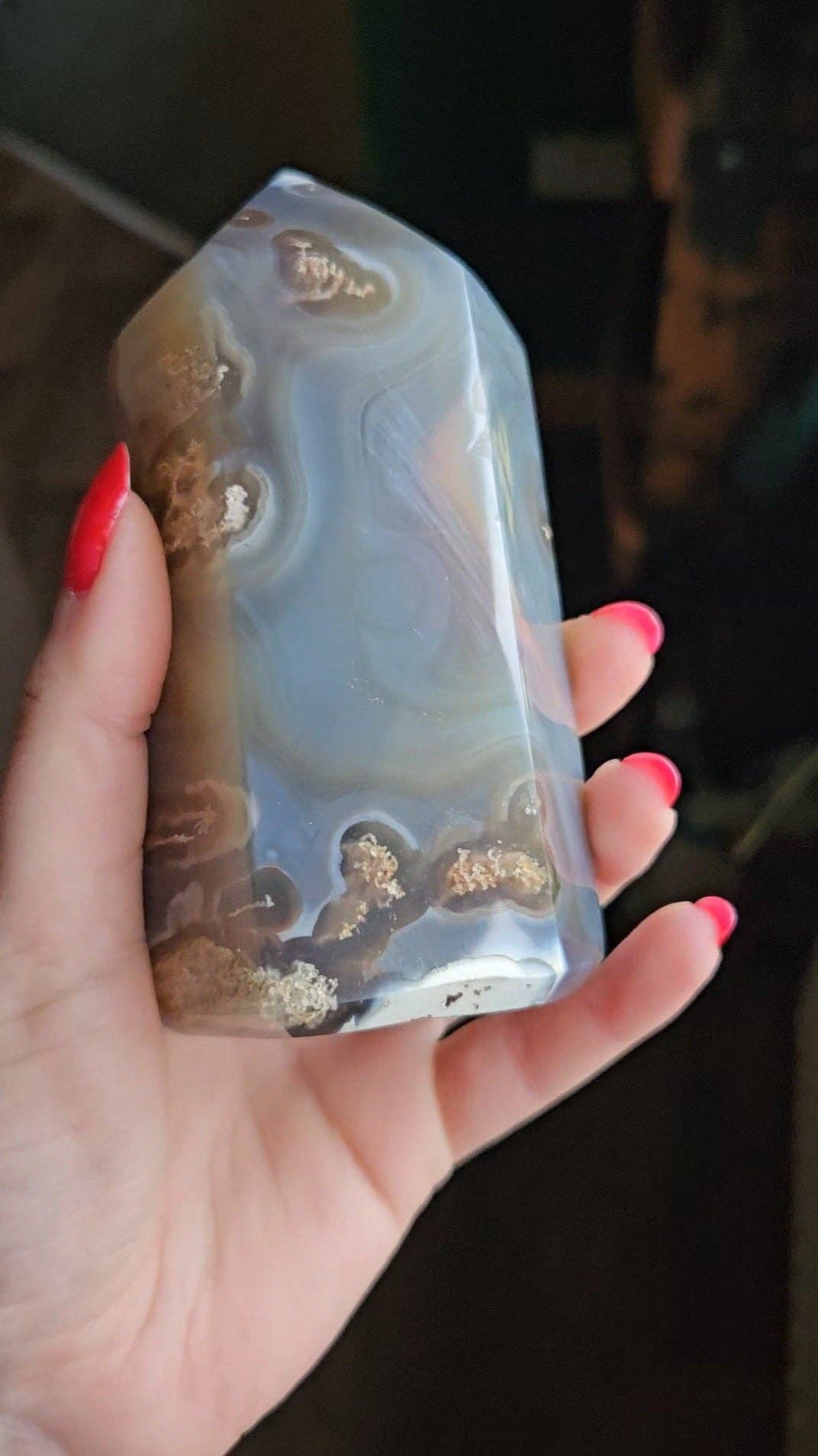 Little Miss Cosmic - Vente Pierre et cristal de spiritualité - Tour en agate Orca XL - 671 g2