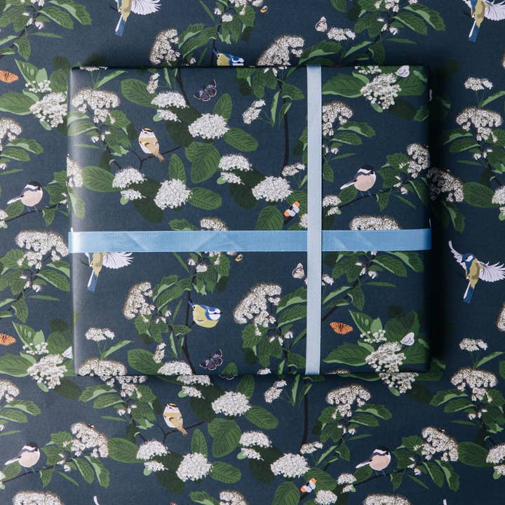 Blå Tit Bird Indpakningspapir for engroshandel hos Lorna Syson