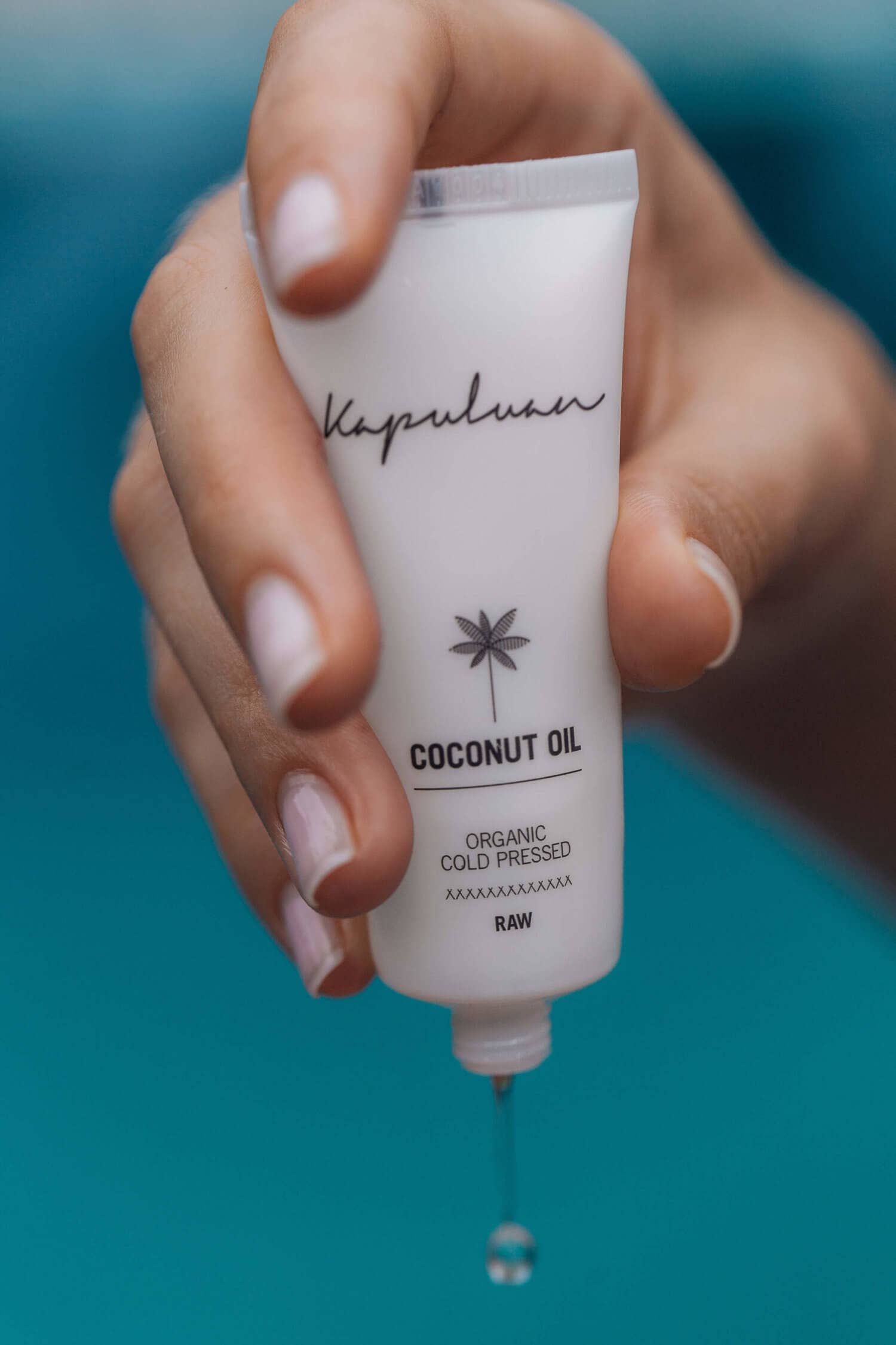 Kapuluan Coconut - Wholesale Bath/Body Oil - Cold-Pressed Raw Coconut Oil Tube 100ml5