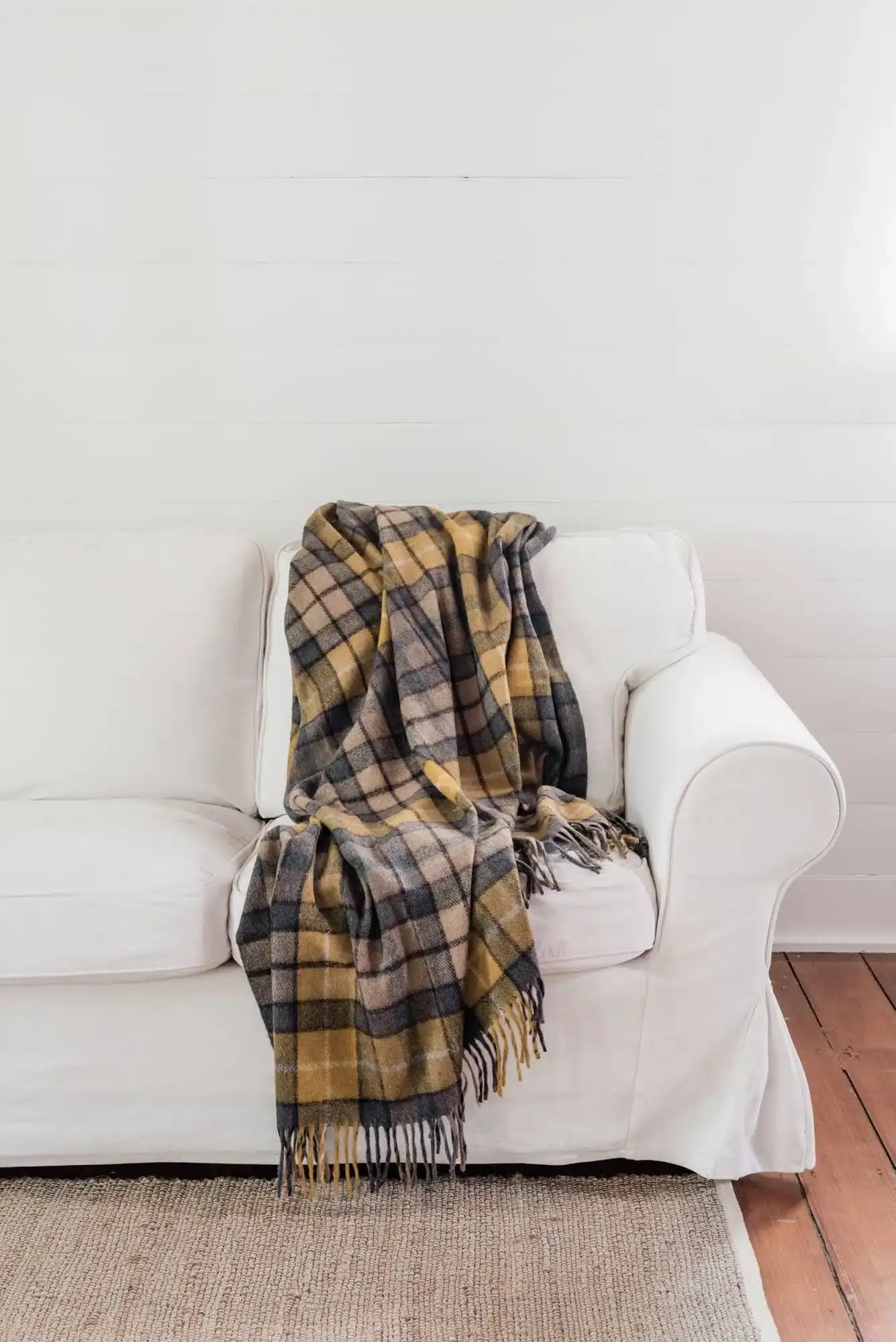 The Grampians Goods Co. - Vendita all'ingrosso Plaid - Coperta Heritage Tartan in lana riciclata34