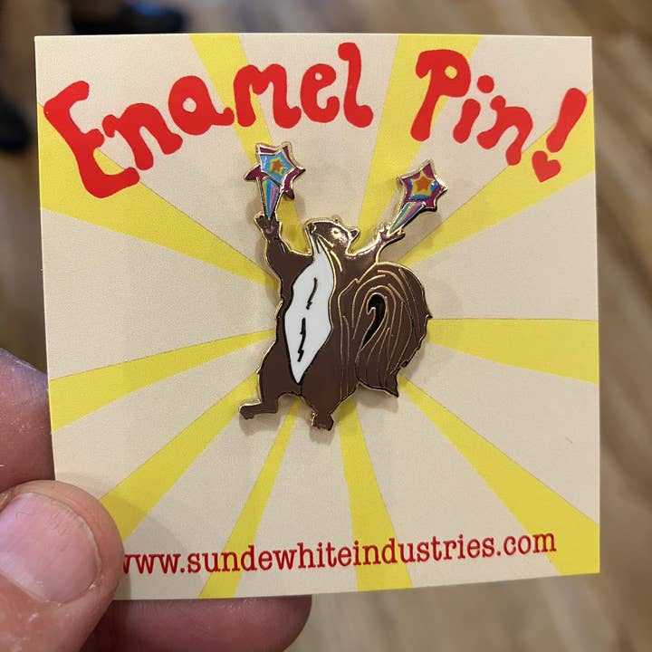 Sunde White Industries - Wholesale Lapel Pin/Button - Magical Squirrel Enamel Pin0