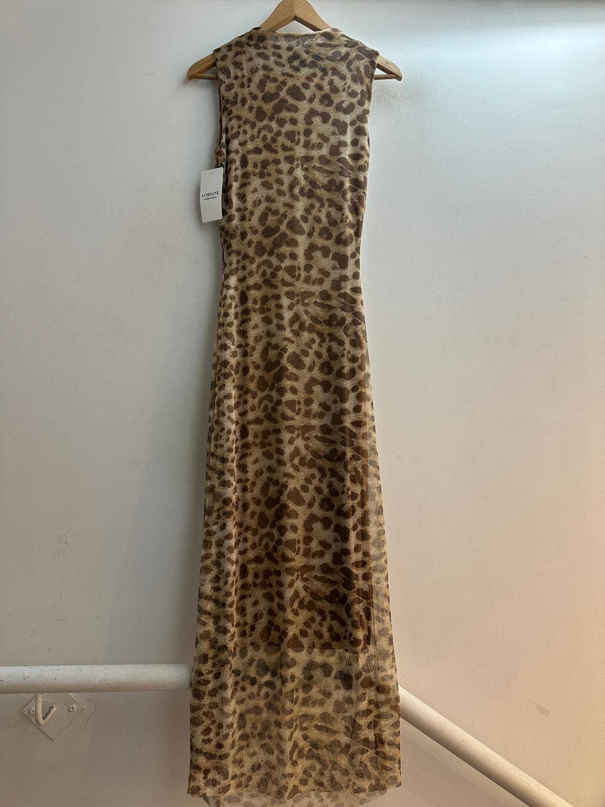 LORIANE – Engroshandel Kjole - Dame – Lang leopardprint kjole med for10