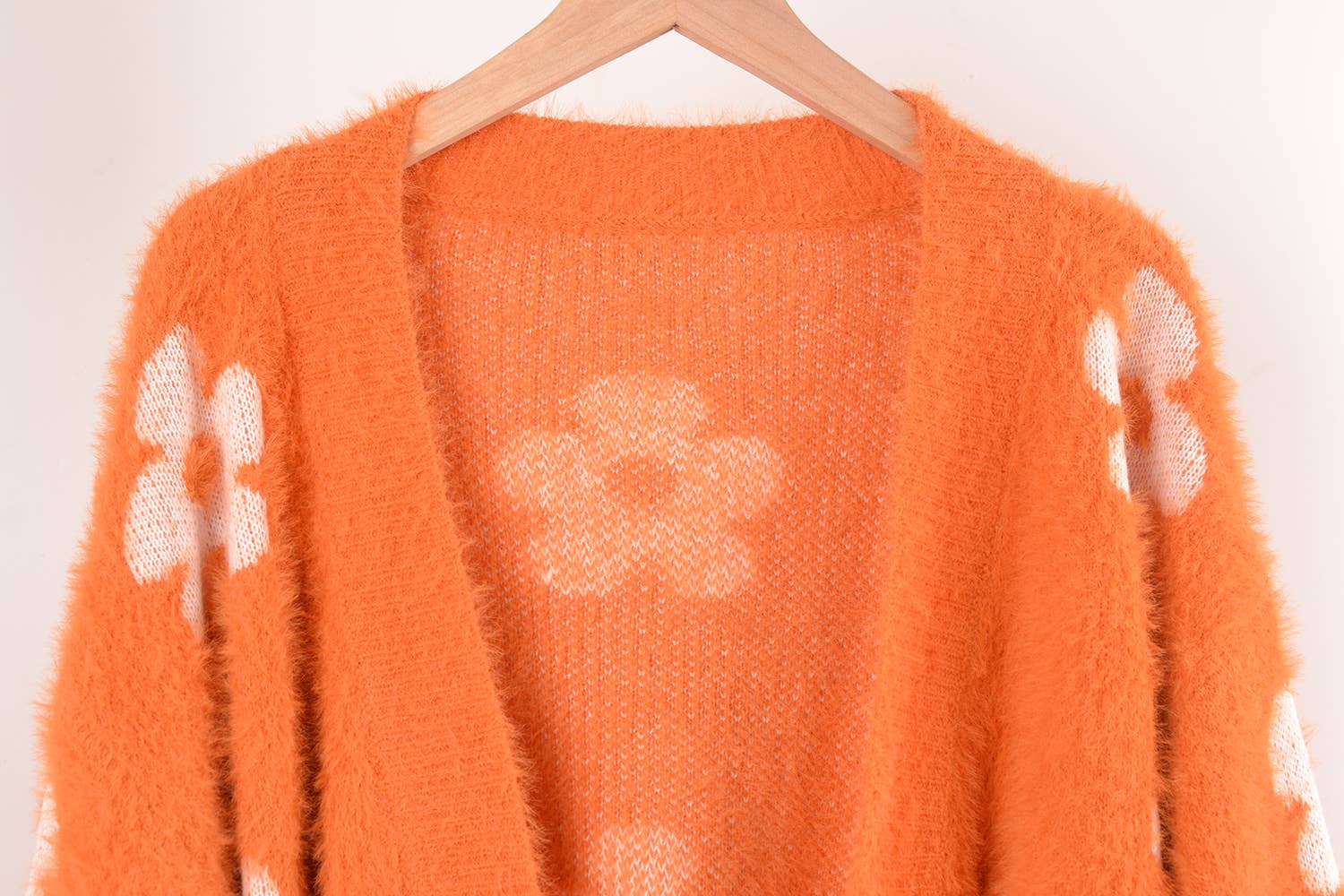 UNISHE – wholesale Cardigan – Women’s – Floral Knit Short Length Sweater Cardigans JYYS06427