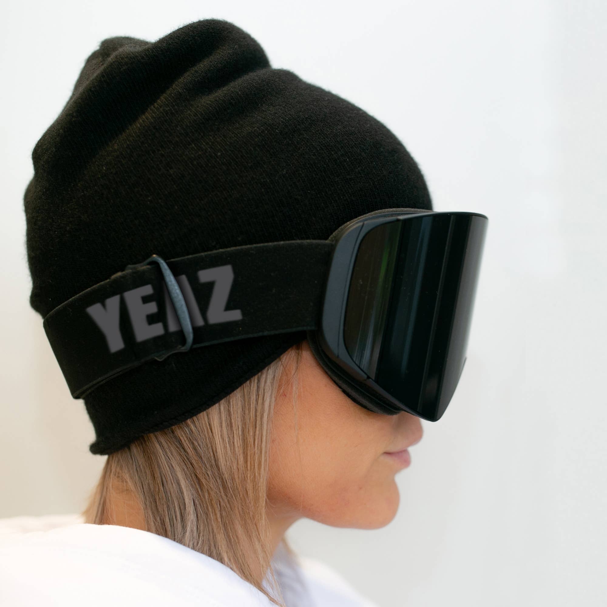 APEX magnetic ski snowboard goggles - midnight black for wholesale on Faire6