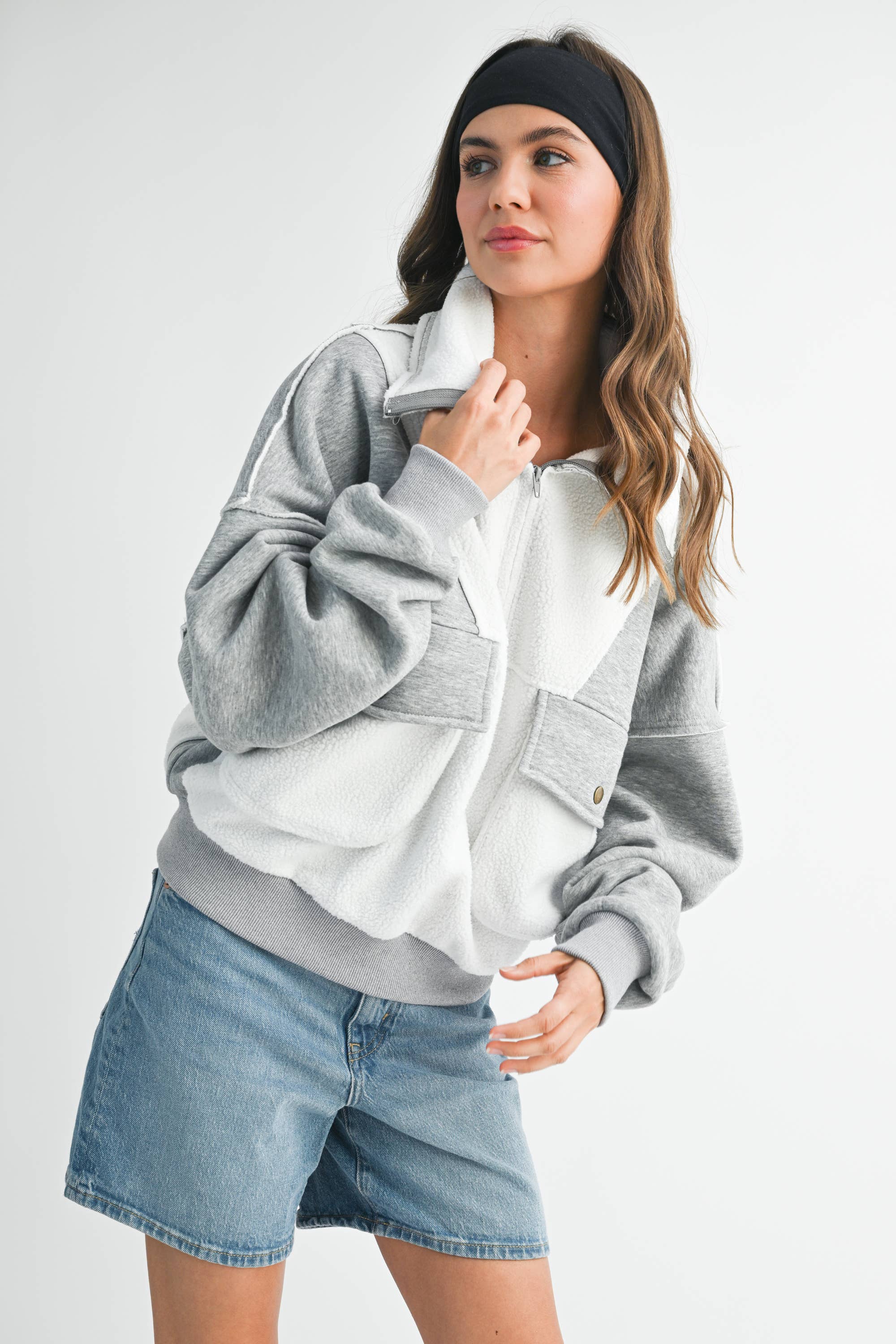 AEMI + CO – Großhandel Strickpullover – Damen – 525AK Carter Pullover von AEMI + CO44