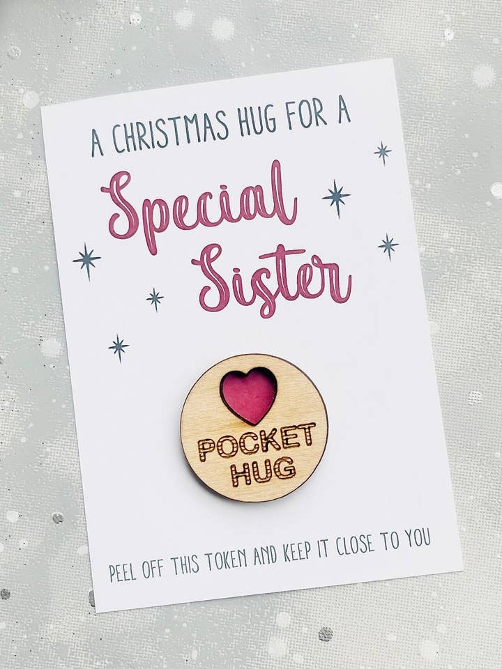 Riempitrice per calze natalizie Special Sister Pocket Hug per la vendita all'ingrosso da parte di The Gift Club