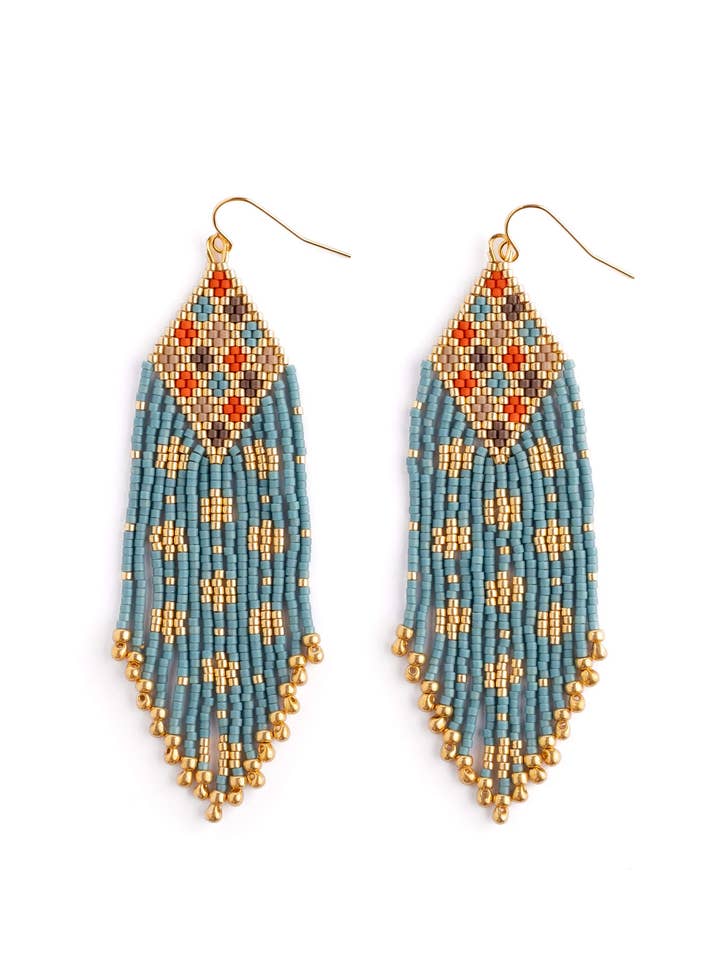 Kralen Handgeweven Sari Fringe Oorbellen (Blauw) voor wholesale door Mayana Designs Co