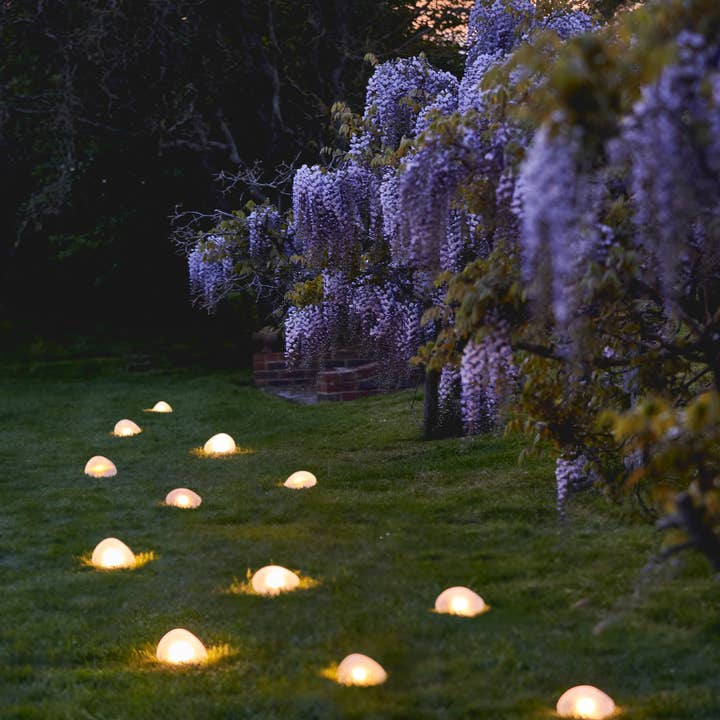 Lumina Of London AU - Wholesale Outdoor/Lawn Light - Solar Glass Pebble