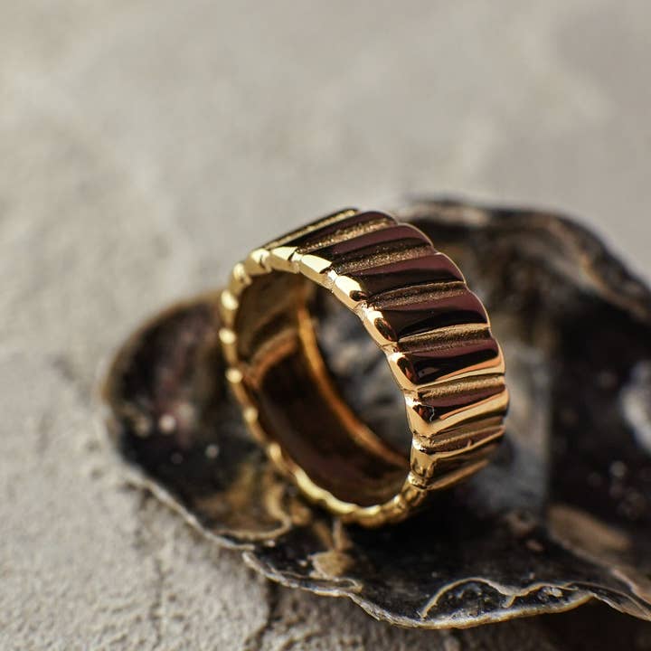 Faya & Co. - Wholesale Band/stacked ring - Nataliya Chunky Groove Ring2