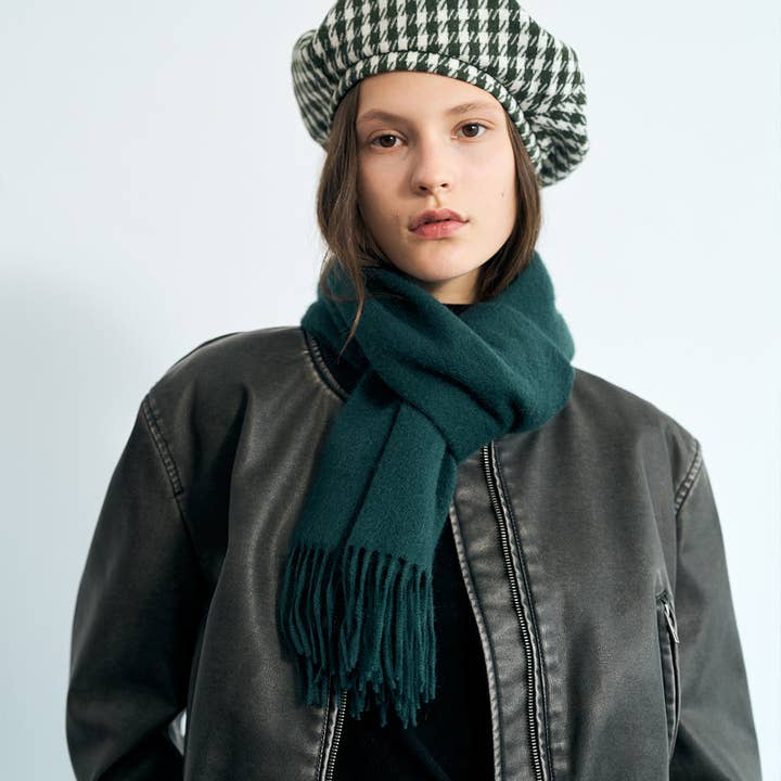 Lost Pattern NYC – wholesale Beret – Unisex – "Houndstooth" Beret Hat - Green2