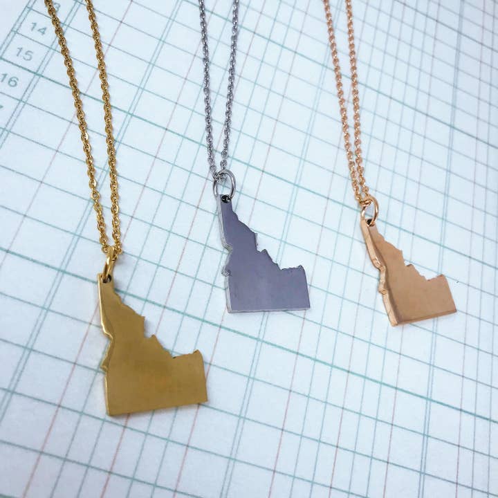 Collier Silhouette de l'État d'Idaho pour la vente par Butter Makes Me Happy