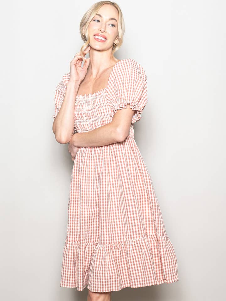 Elloh Collection - Wholesale Dress - Women's - Puff Sleeve Smocked Chest Gingham Dress with Pockets