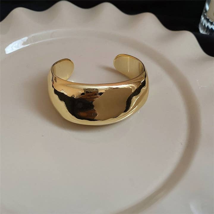 ShieldChic - Wholesale Cuff Bracelet - Geometric Smooth Twist Open Bangle