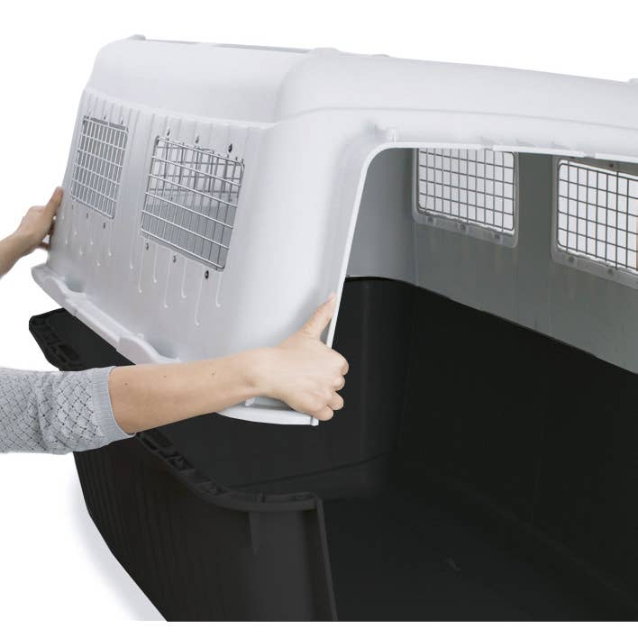 Grey Carrier Bracco Dog Carriers for wholesale on Faire10