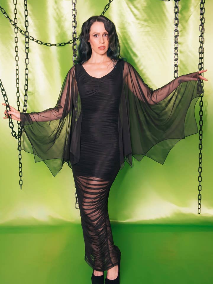 Heather Ruched Cape Wiggle - Zwarte Mesh Wiggle Jurk met Vleermuis-geïnspireerde Cape (Haute Horror Editie) voor wholesale door Weasel Wear