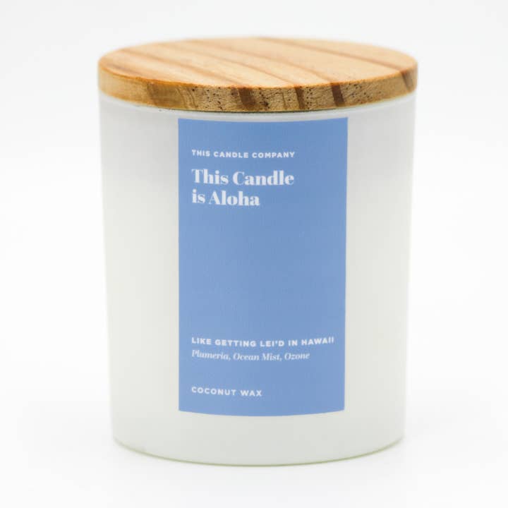 Cette bougie est Aloha//Cire de noix de coco//10 oz pour la vente par This Candle Company