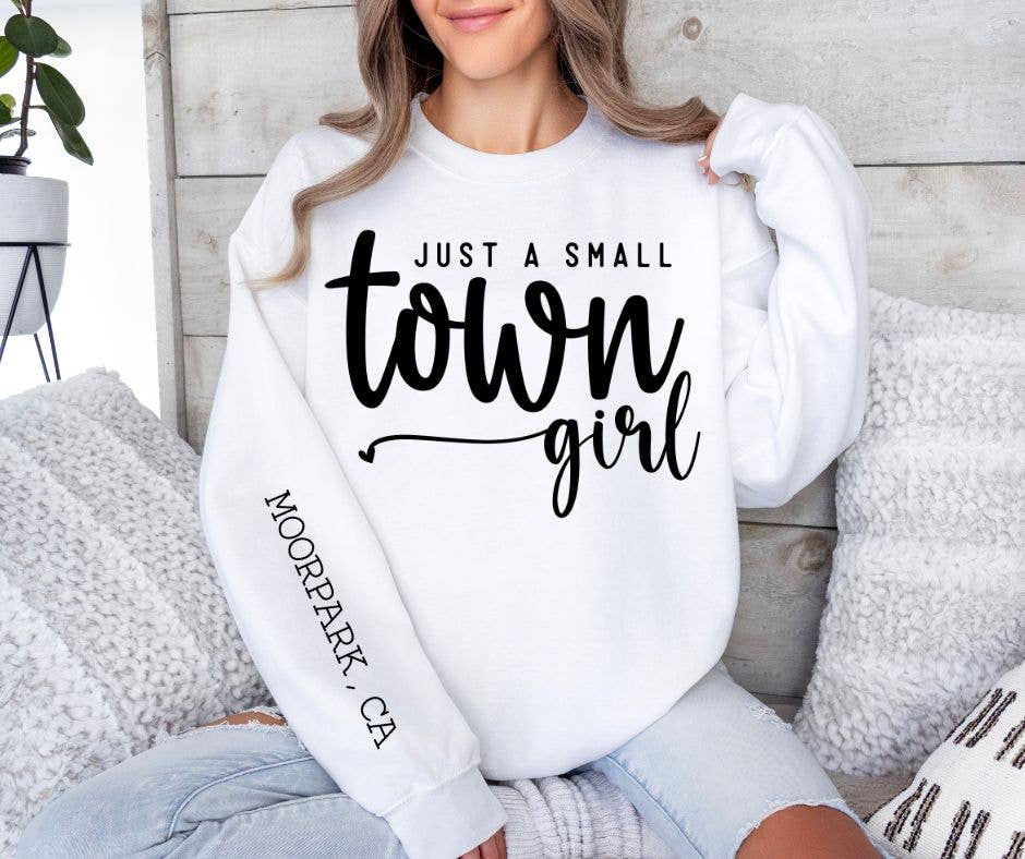 Moxie Brands – wholesale Sweatshirt med tryck - Dam – Just a Small Town Girl tröja med anpassningsbar ärm5