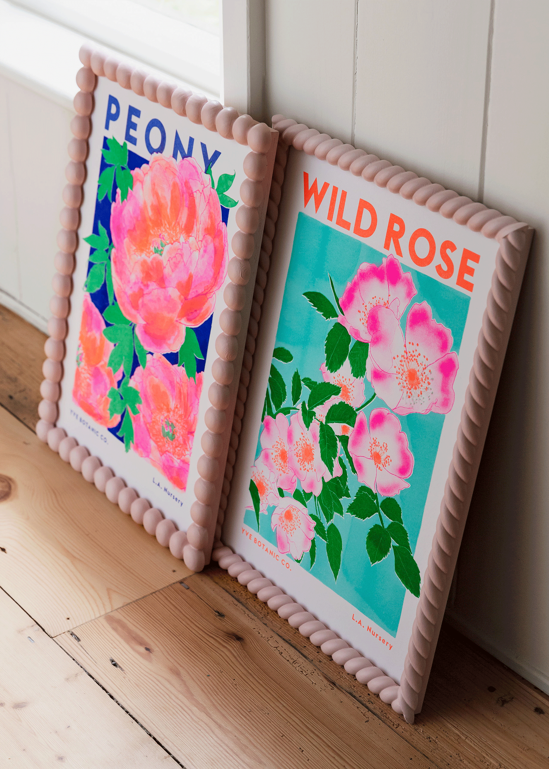 Eve Print Studio. – wholesale Konsttryck – Riso-tryck med pionblomma i fluoro rosa och orange2