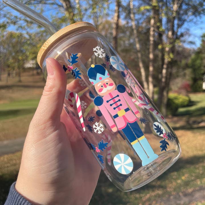 DesignedbyKendal - Wholesale Drinking Glass/Cup - Blue Nutcrackers Holiday Glass Cup with Bamboo Lid and Glass Straw