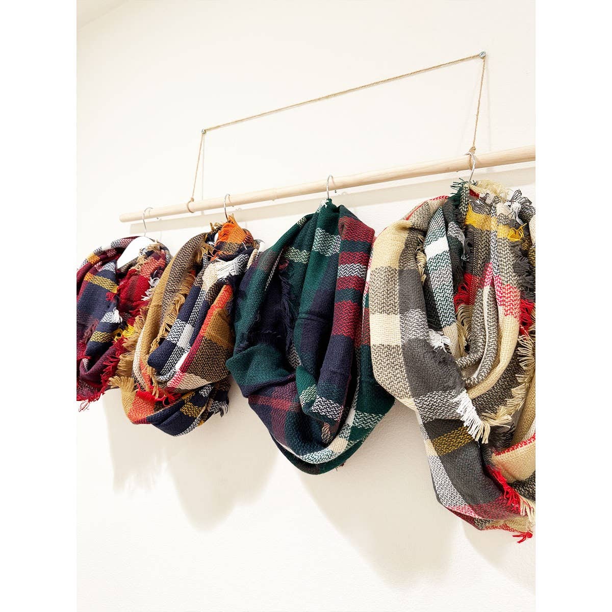 MÉLANGER LA COULEUR Écharpes Infinity à motif écossais en vente sur Faire5