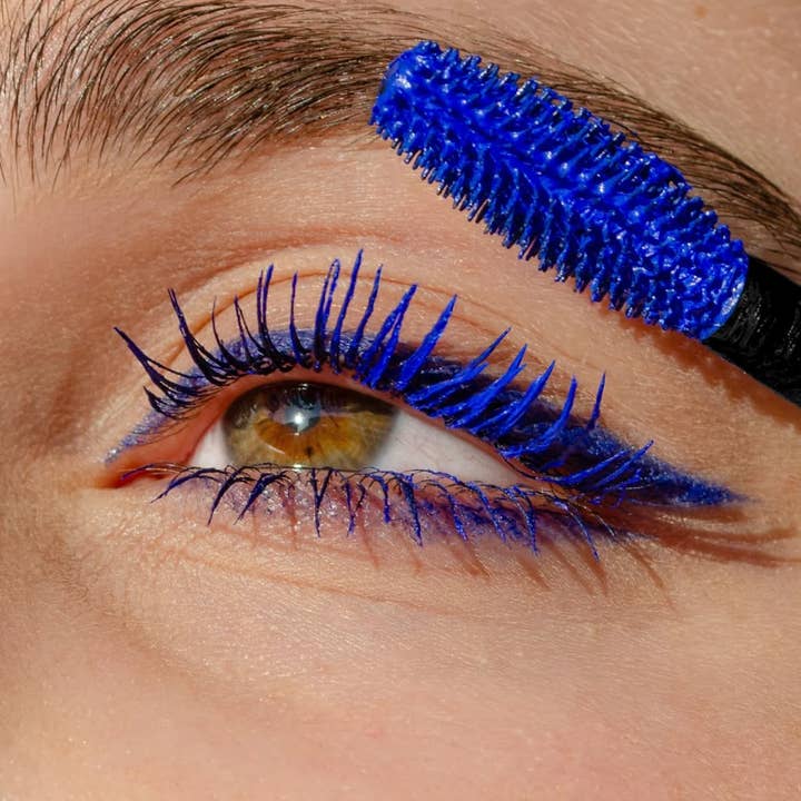 Electric Blue Mascara for wholesale by Elikya Beauty