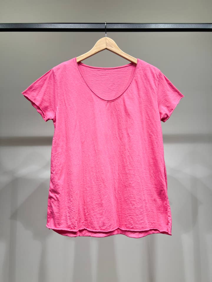 L'Emotion - Wholesale T-Shirt - Women's - Short Sleeve Round Neck T-Shirt 100% Cotton