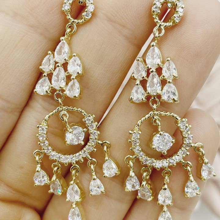 Cubic Zirconia lysekrone øreringe for engroshandel hos Cherie by Cherie