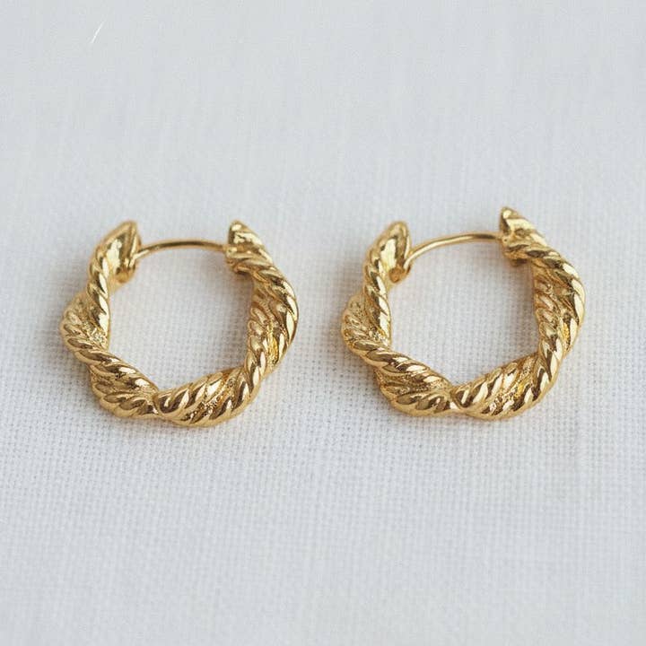 Orecchini pendenti con design intrecciato artigianale per la vendita all'ingrosso da parte di Ellemadera