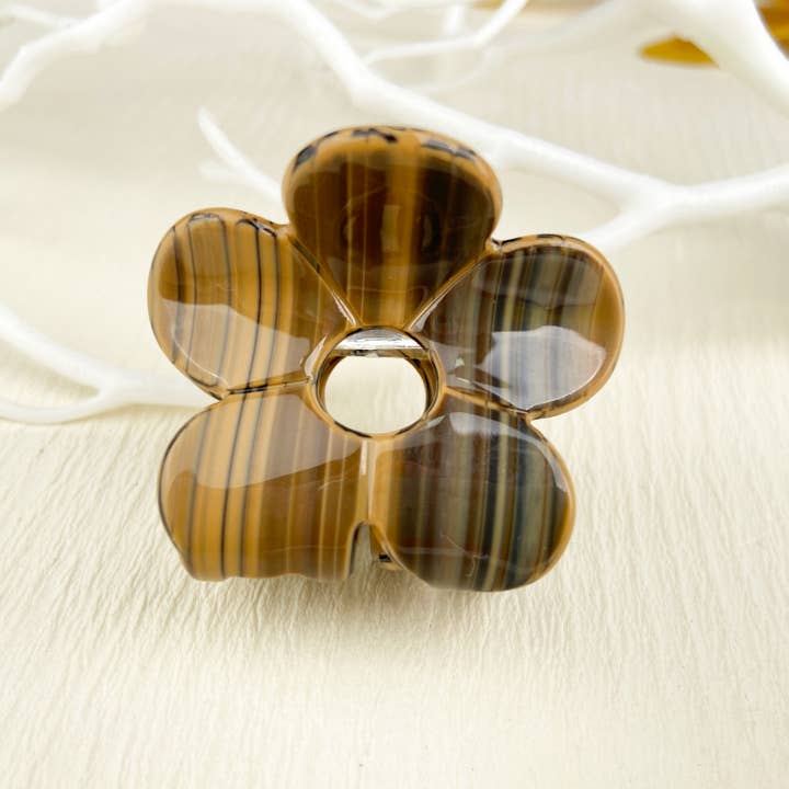 mildstyles - Wholesale Hair Clip - Women's - Wood grain flower hair claw clip