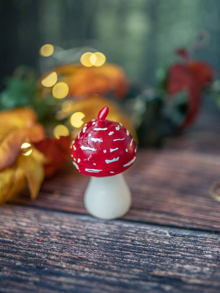 Cottagecore decor, candela a forma di fungo Amanita Muscaria per Halloween per la vendita all'ingrosso da parte di Costurero Real