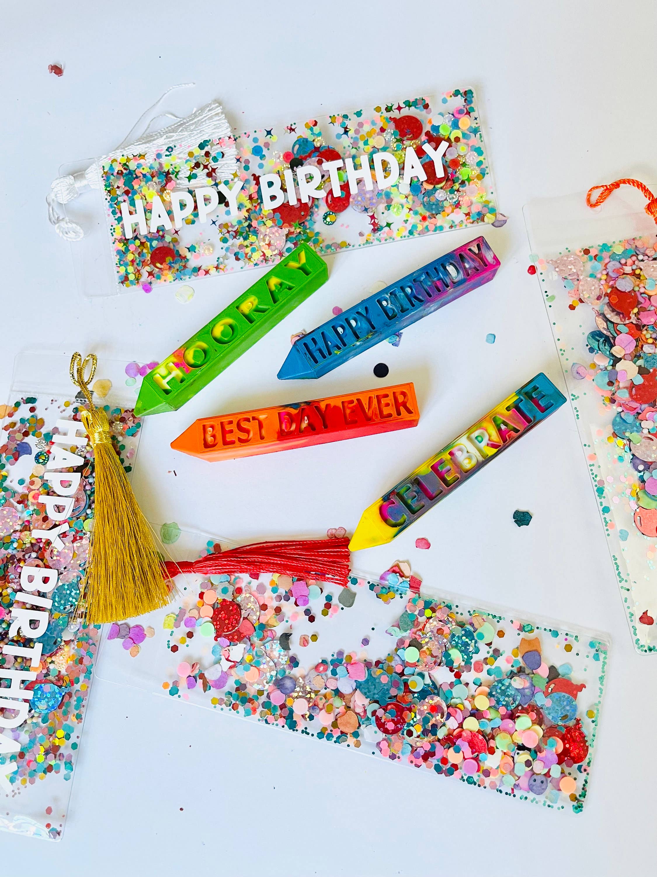 Coloring Home - Wholesale Crayons - Kids & Baby - Birthday Crayon Sticks - Pack of 43