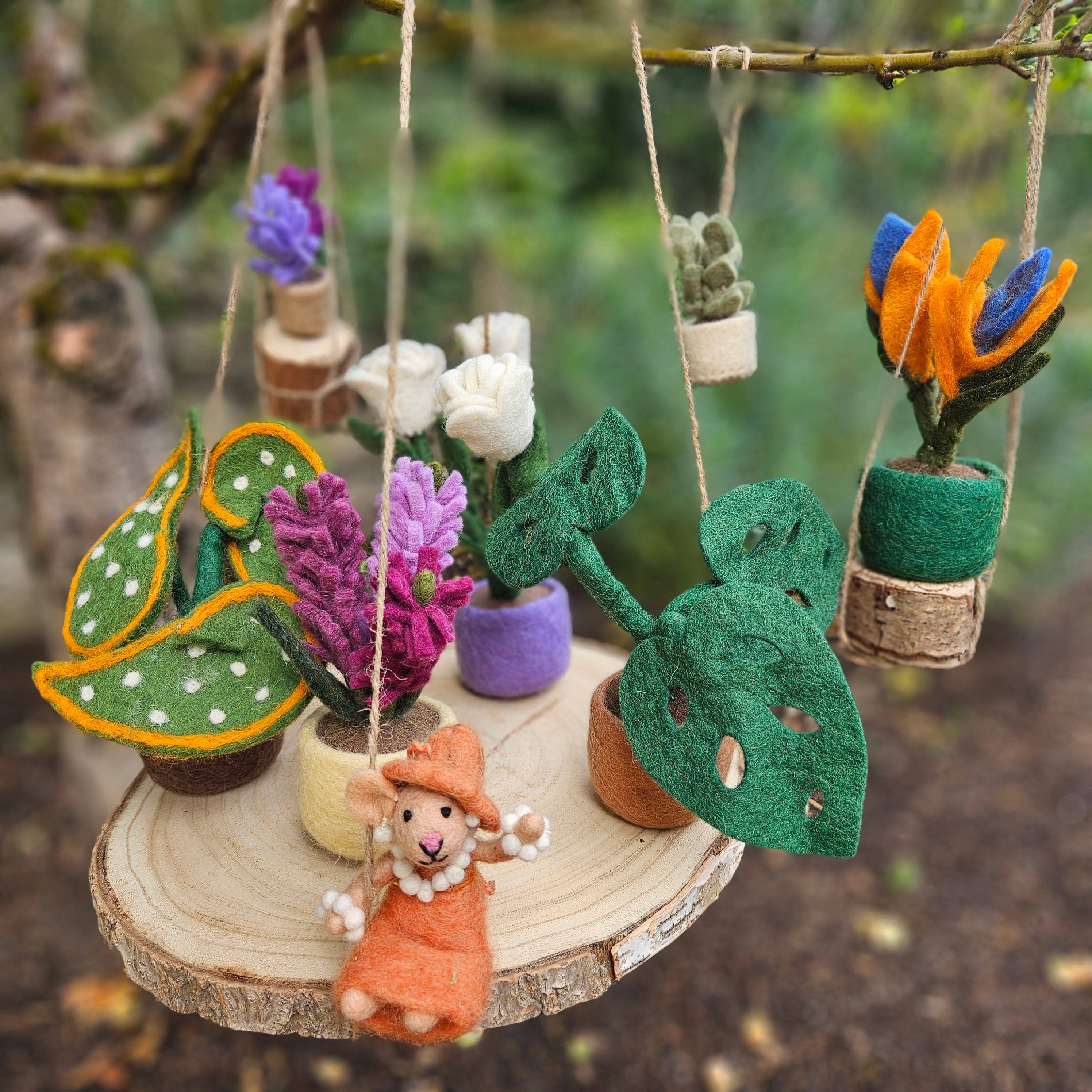 Felt So Good - Vente Plantes artificielles - Décoration de plante debout en feutre fait main Monstera Deliciosa1