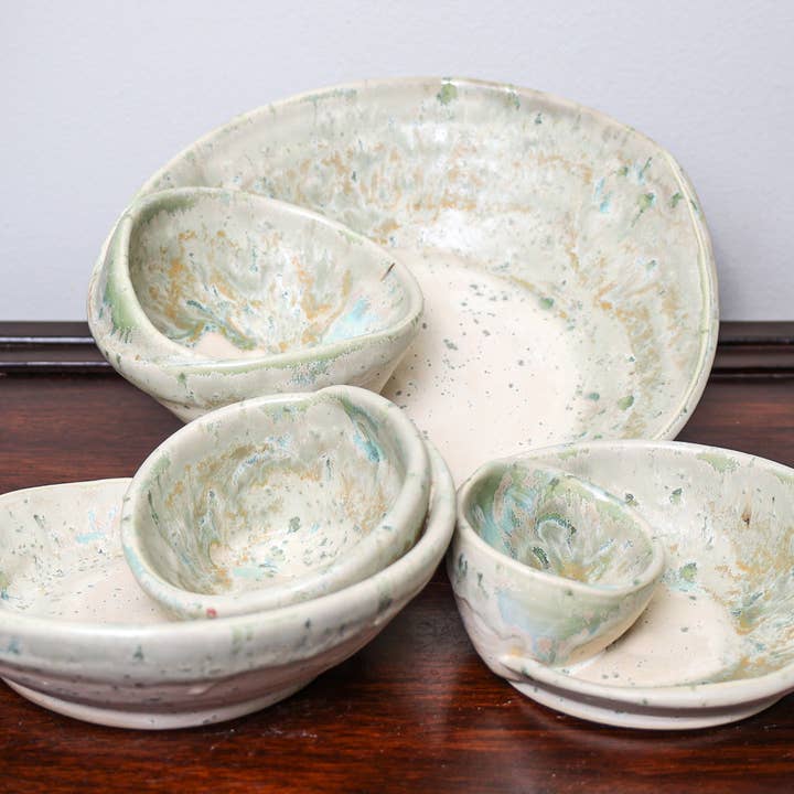 Sawdust and Clay - Wholesale Decorative Plate/Dish/Bowl - Artisan Swirly Bowls- Ceramic Serving Bowls- Assorted Case18