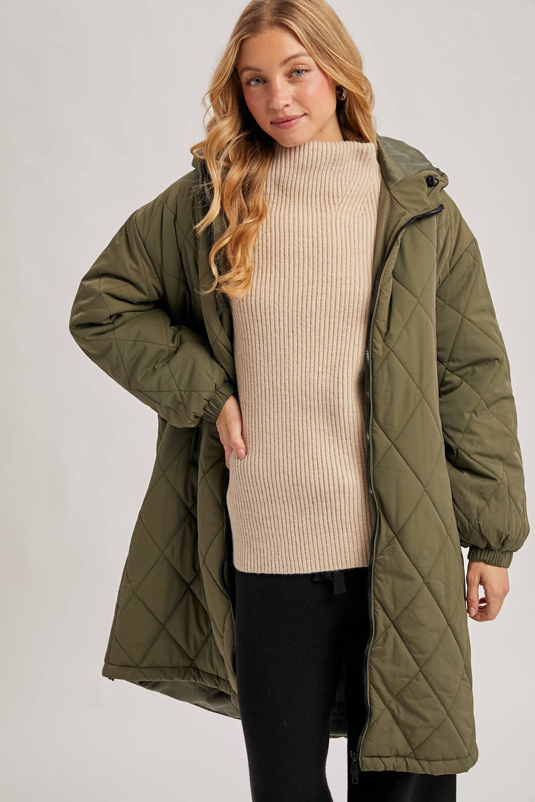 Bluivy – wholesale Puffer jacket – Women’s – LONGLINE QUILTED PUFFER JACKET21