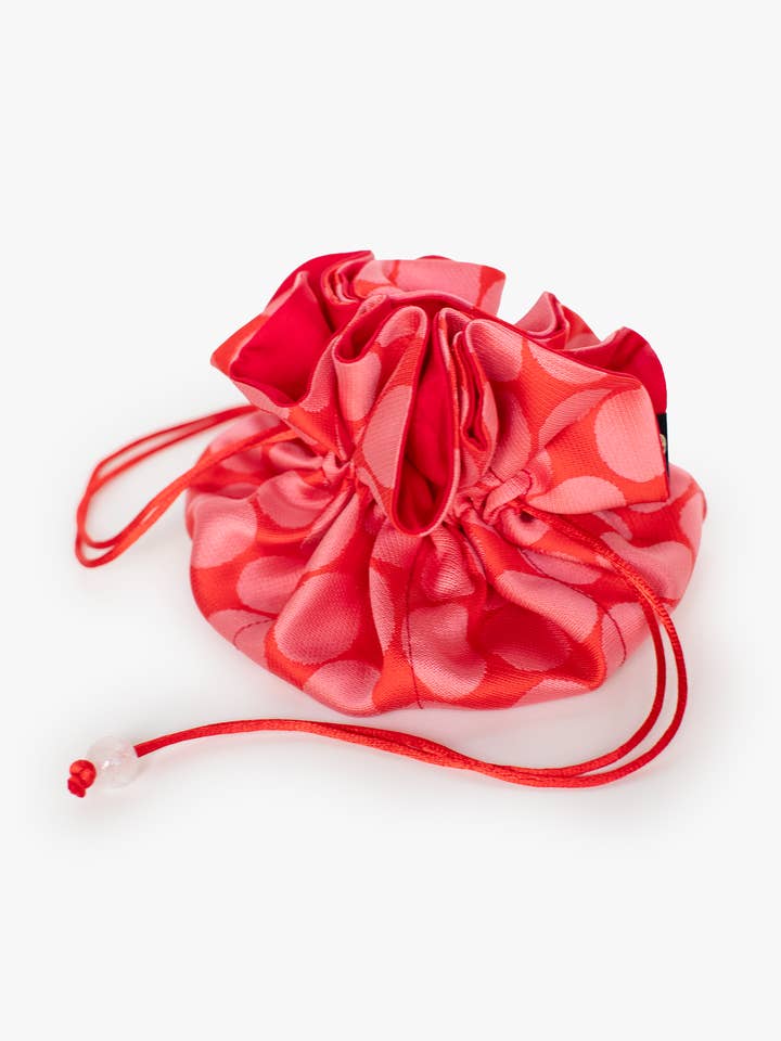 JOSIE Jacquard-Schmuckbeutel Punkte Pink und Rot für den Großhandel von Lesley Evers