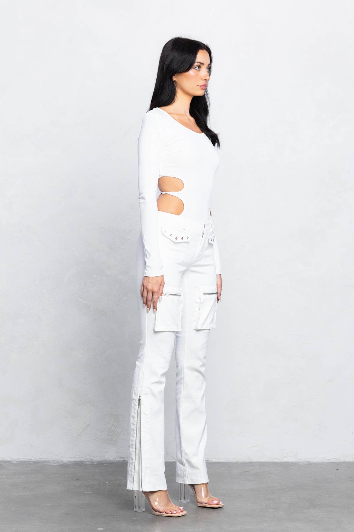 No Vacancy - Wholesale Bodysuit - Women's - Cut out back side long sleeves bodysuit5